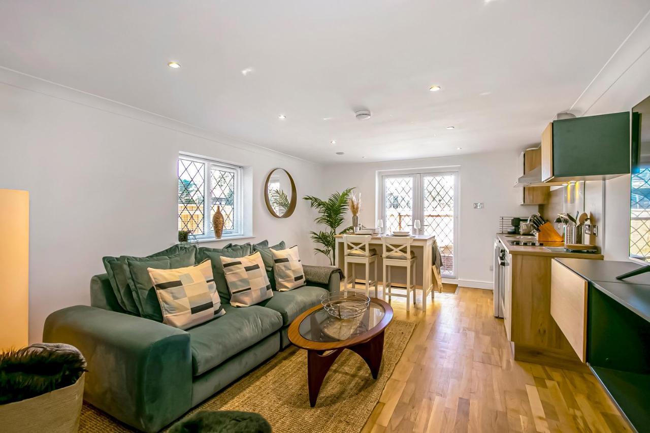 The Annex: Beachfront Luxury with Pet-Friendly Patio Bournemouth Exterior photo